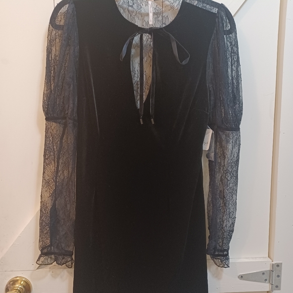 NEW! FREE PEOPLE VELVET & LACE LONG SLEEVE DRESS - Picture 2 of 2
